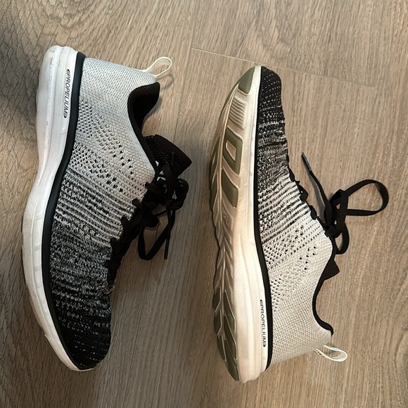 APL Propelium Running Shoes - Size 7.5 - Picture 5 of 10